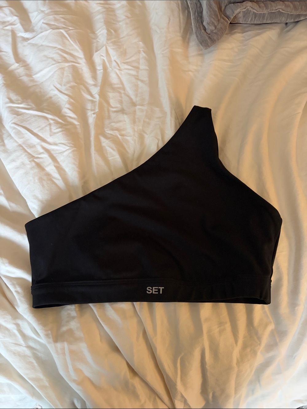SET Active One-Shoulder Black Sports Bra